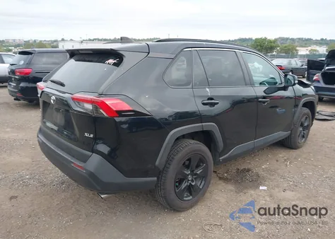 2021 Toyota Rav4 Xle from USA, damaged, VIN 2T3W1RFV9MW143089